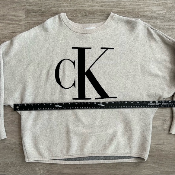 Calvin Klein Jeans Logo Dolman Sleeve Sweater - Picture 6 of 8